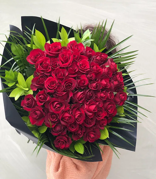 50 Kırmızı Gül Buketi